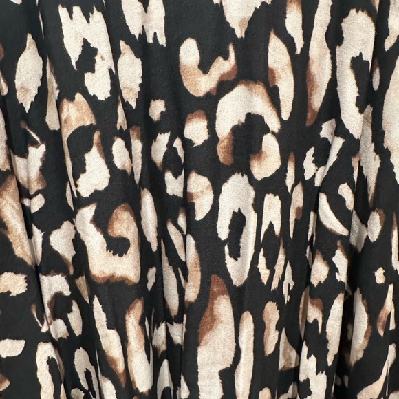 Anna & Ava Black and Cream Midi Dress - Picture 4 of 4